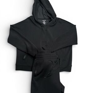 Lates by Kate BlackJet-Setter Jogger Set Long Sleeve. Size Large